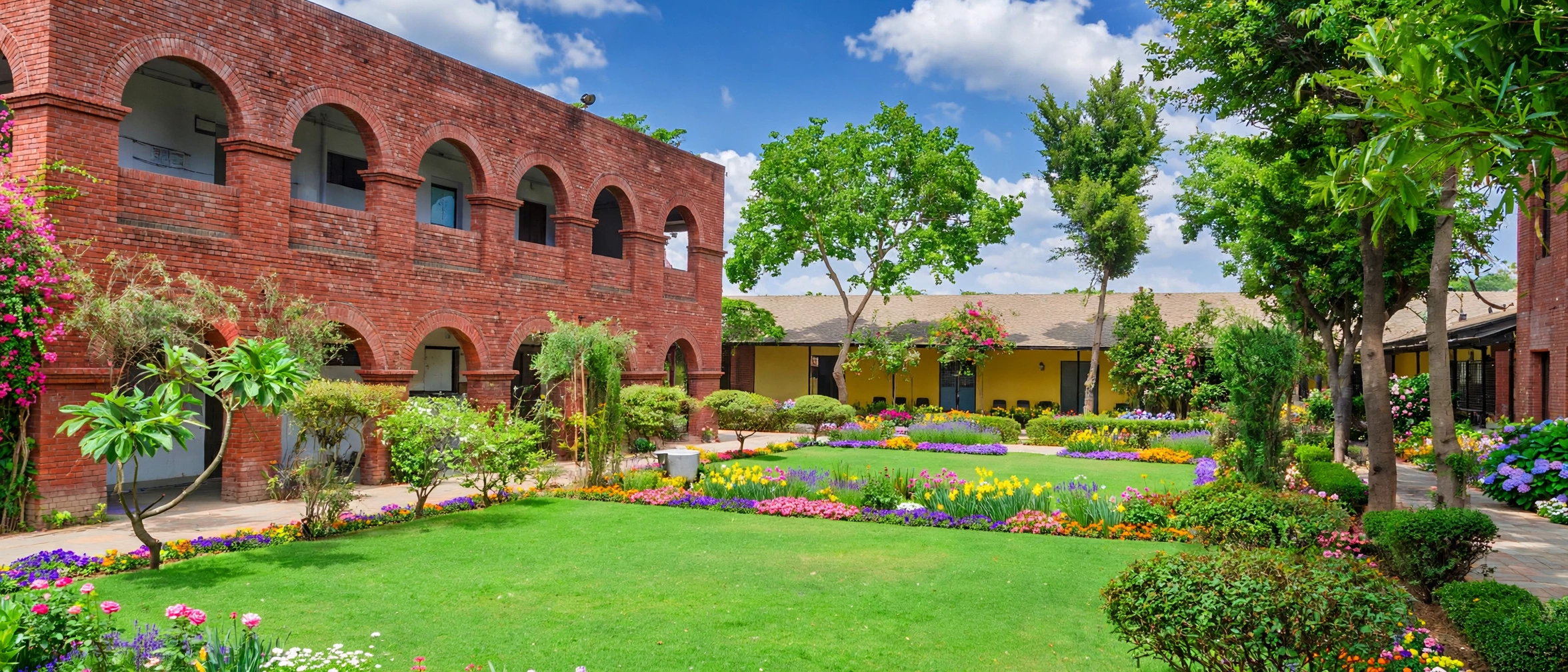 Maharishi Valmiki Sanskrit University